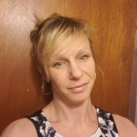 Meet your Posher, Tiffany - Picture 1 of 1